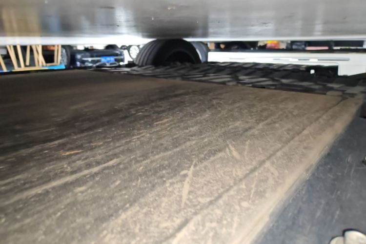 Used Deepal SL03 2023 SL03i 515MAX Pure Electric Version Left Side Sill