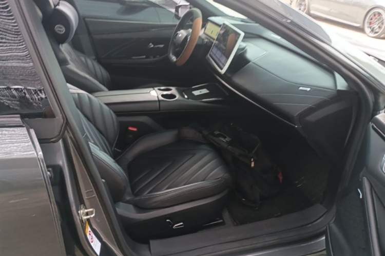 Used Deepal SL03 2023 515MAX Pure Electric Version Right Front Seat