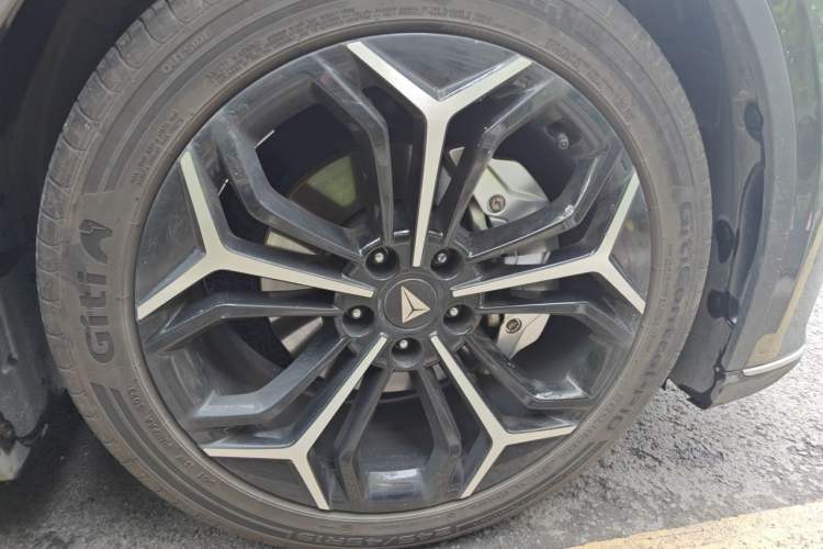 Used Deepal SL03 2023 200Max Range-Extended Version Right Front Wheel Hub