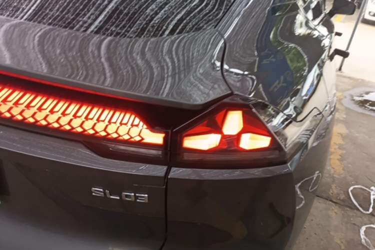 Used Deepal SL03 2023 515MAX Pure Electric Version Right Rear Taillight