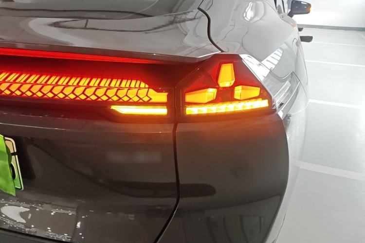 Used Deepal SL03 2023 200Max Range-Extended Version Right Rear Taillight