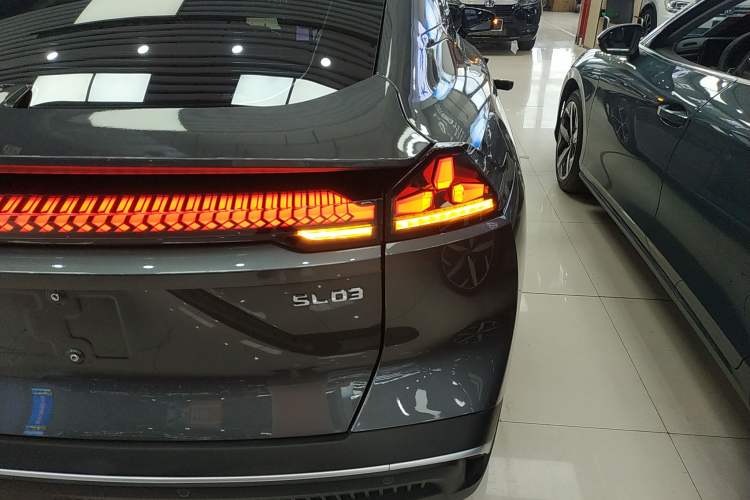 Used Deepal SL03 2023 200Max Range-Extended Version Right Rear Taillight