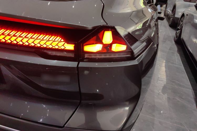 Used Deepal SL03 2023 200Max Range-Extended Version Right Rear Taillight