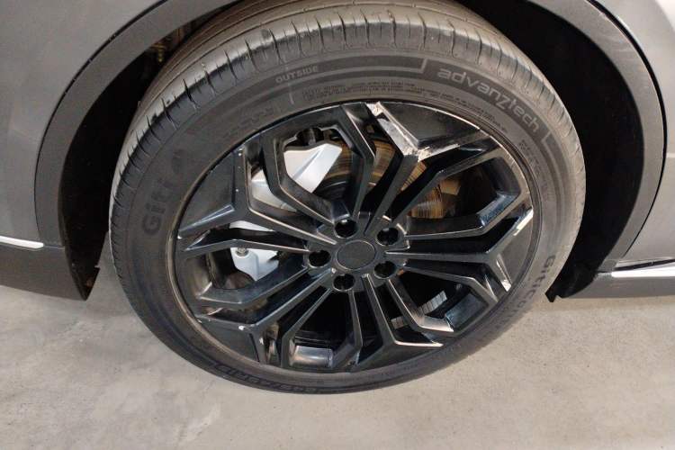 Used Deepal SL03 2023 200Max Range-Extended Version Right Rear Wheel Hub