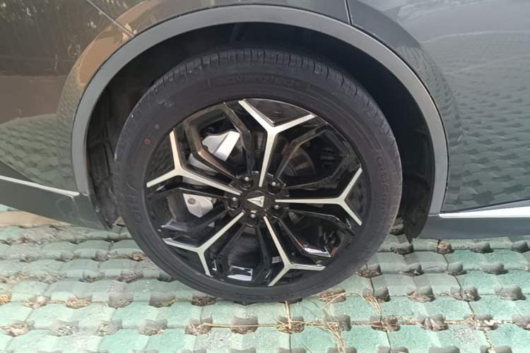 Used Deepal SL03 2023 200Max Range-Extended Version Right Rear Wheel Hub