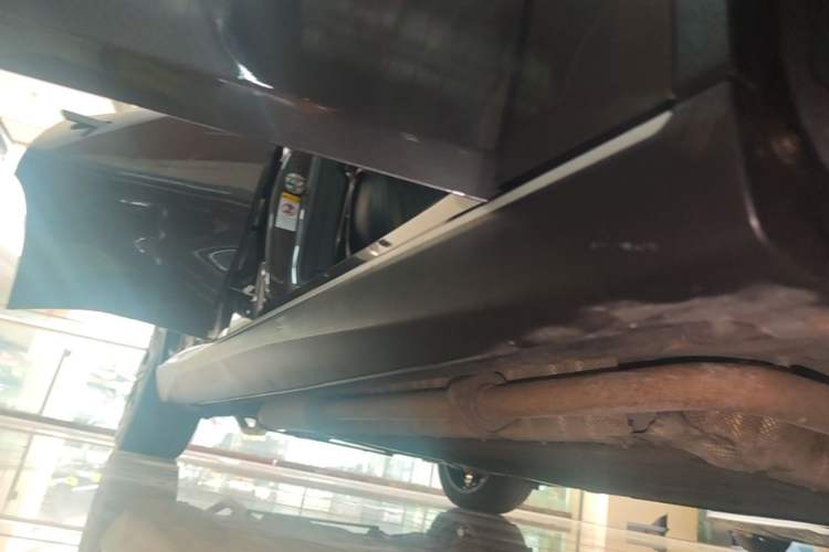 Used Deepal SL03 2023 200Max Range-Extended Version Right Side Sill