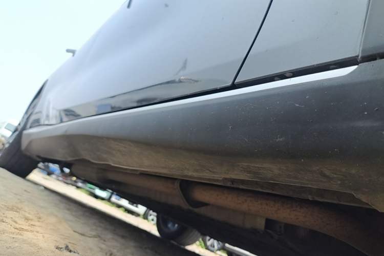 Used Deepal SL03 2023 200Max Range-Extended Version Right Side Sill
