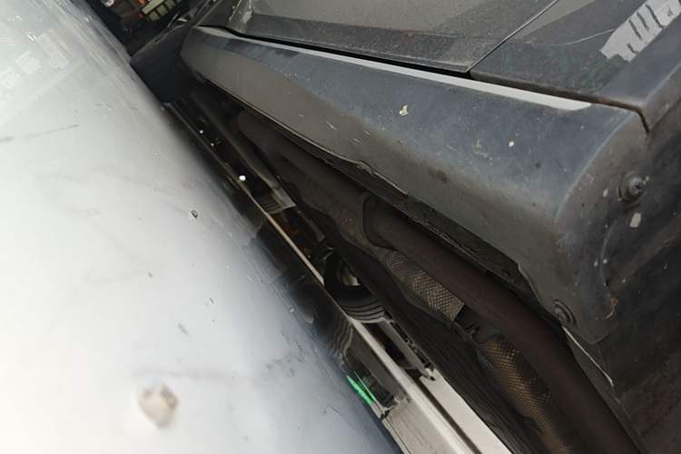 Used Deepal SL03 2023 200Max Range-Extended Version Right Side Sill