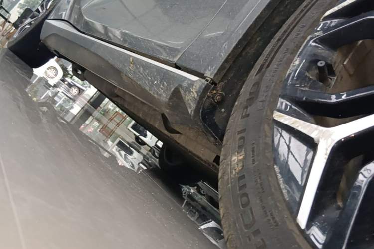 Used Deepal SL03 2023 200Max Range-Extended Version Right Side Sill
