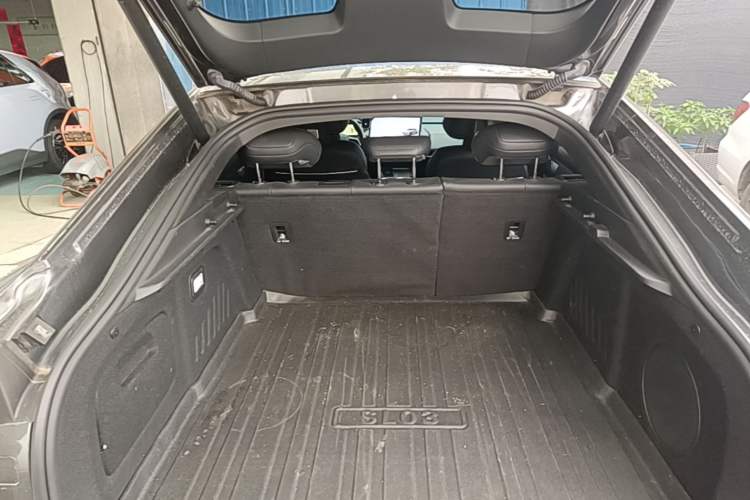 Used Deepal SL03 2023 200Max Range-Extended Version Trunk