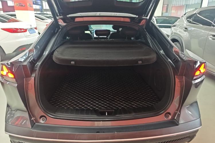 Used Deepal SL03 2023 200Max Range-Extended Version Trunk