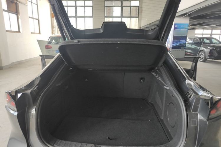Used Deepal SL03 2023 200Max Range-Extended Version Trunk