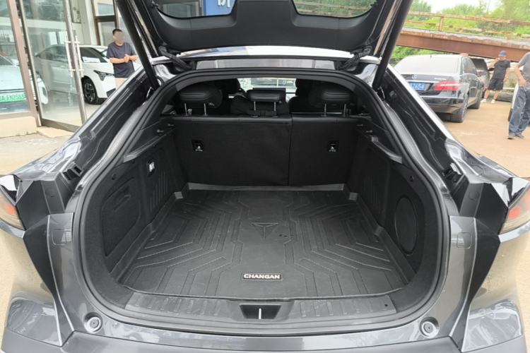 Used Deepal SL03 2023 200Max Range-Extended Version Trunk