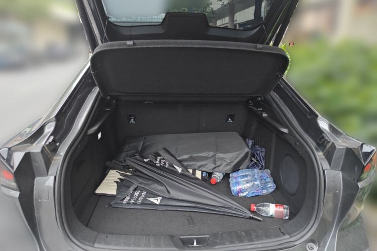 Used Deepal SL03 2023 200Max Range-Extended Version Trunk
