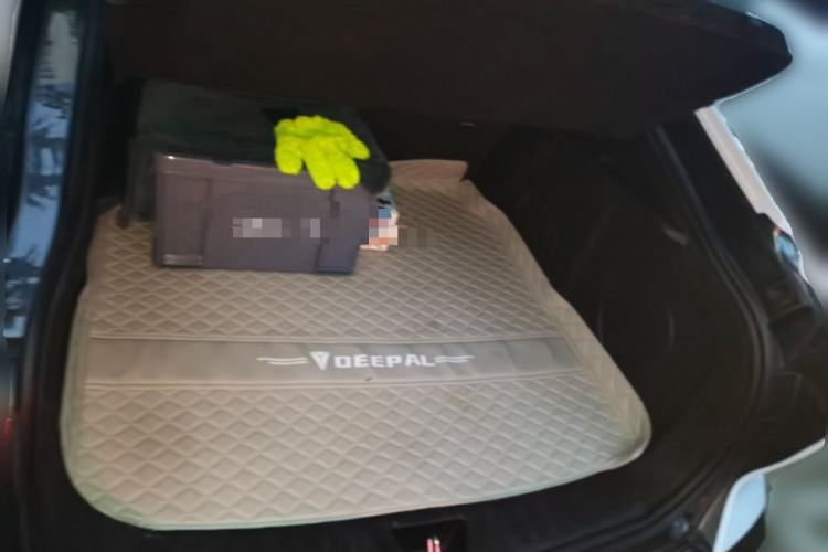 Used Deepal SL03 2023 200Max Range-Extended Version Trunk