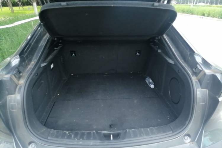 Used Deepal SL03 2023 200Max Range-Extended Version Trunk