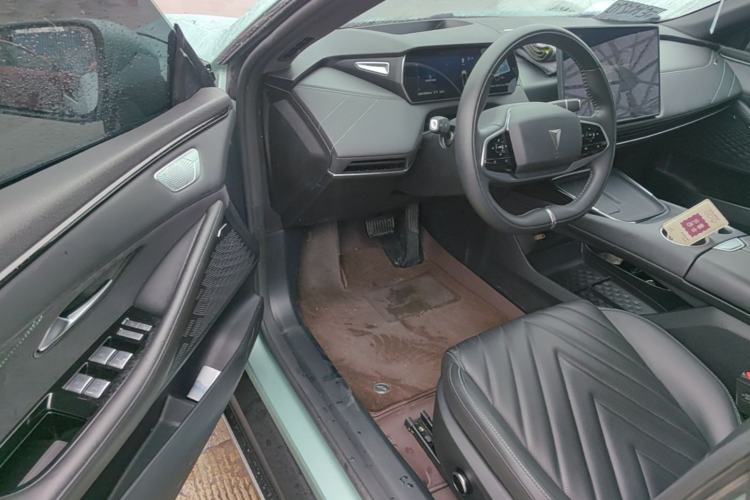 Used Deepal SL03 2023 200Max Range-Extended Version Driver Seat