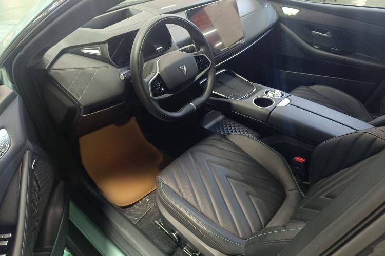 Used Deepal SL03 2023 200Max Range-Extended Version Interior 4