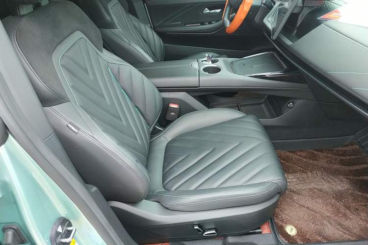 Used Deepal SL03 2023 200Max Range-Extended Version Right Front Seat