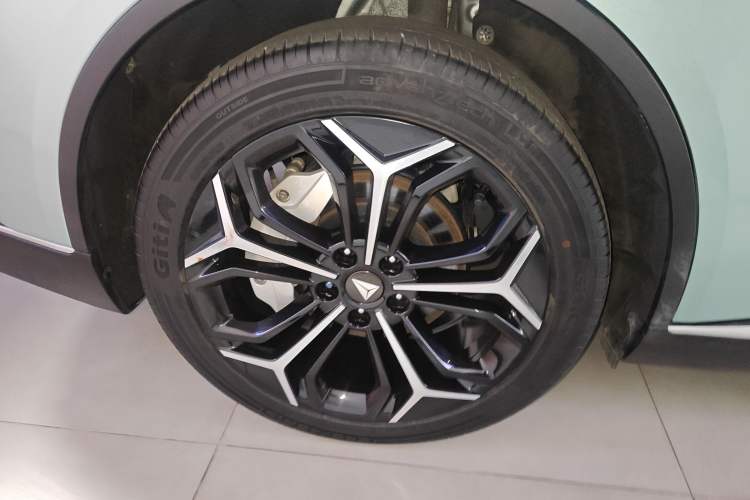 Used Deepal SL03 2023 200Max Range-Extended Version Right Rear Wheel Hub