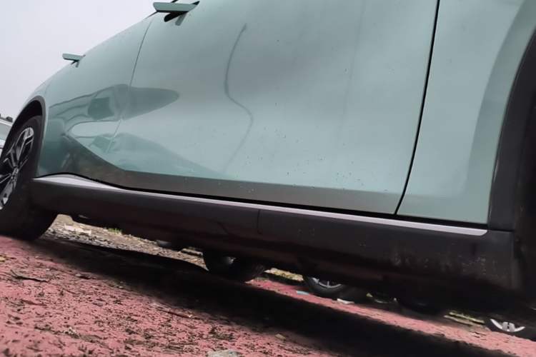 Used Deepal SL03 2023 200Max Range-Extended Version Right Side Sill