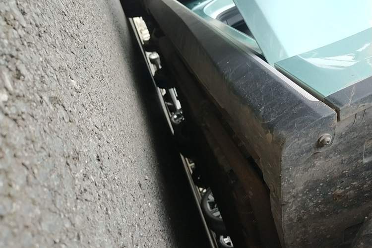 Used Deepal SL03 2023 200Max Range-Extended Version Right Side Sill