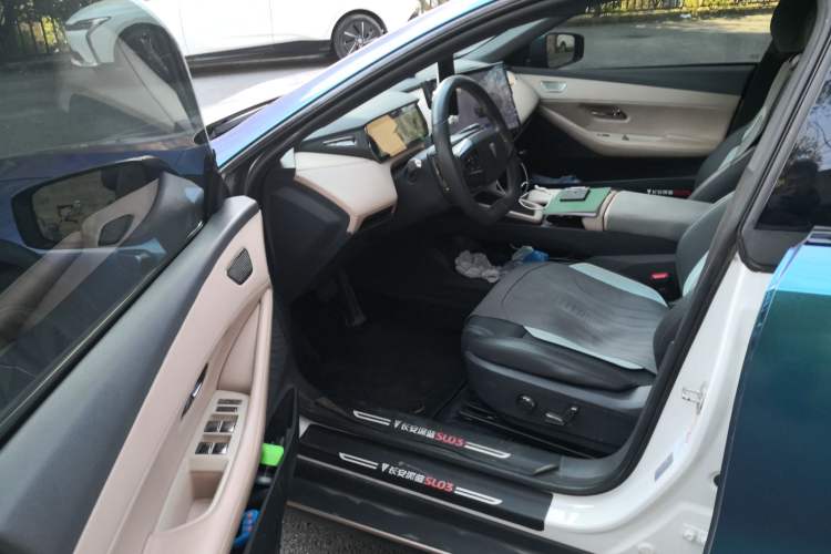 Used Deepal SL03 2023 200Max Range-Extended Version Driver Seat