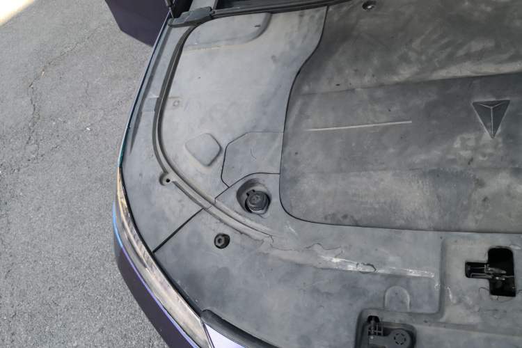Used Deepal SL03 2023 200Max Range-Extended Version Engine Bay Right