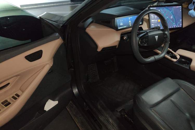 Used Deepal SL03 2023 200Max Range-Extended Version Driver Seat