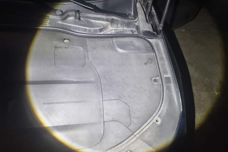 Used Deepal SL03 2023 200Max Range-Extended Version Engine Bay Left