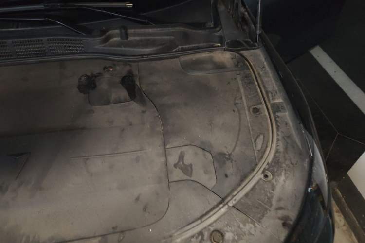 Used Deepal SL03 2023 200Max Range-Extended Version Engine Bay Left