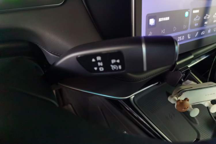 Used Deepal SL03 2023 515MAX Pure Electric Version Gear Lever