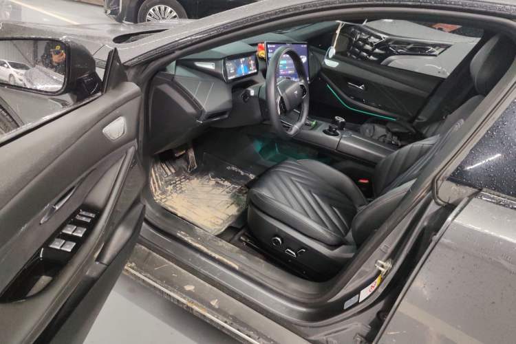 Used Deepal SL03 2023 200Max Range-Extended Version Left Front Seat