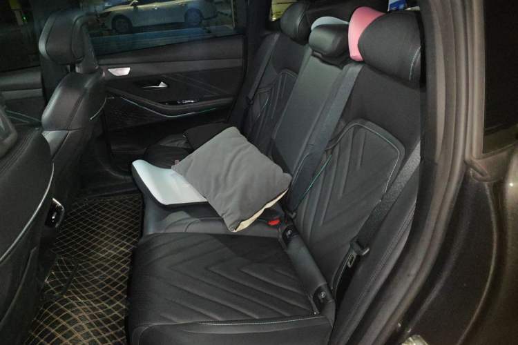Used Deepal SL03 2023 200Max Range-Extended Version Left Rear Seat