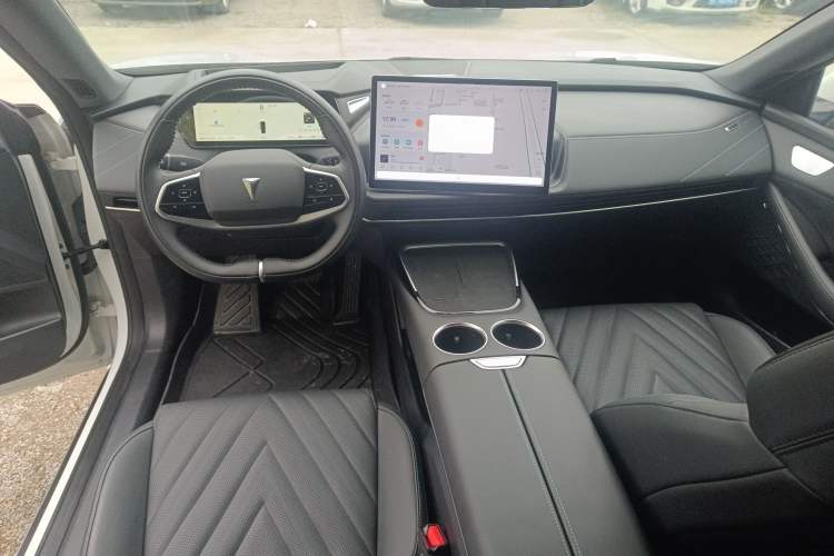 Used Deepal SL03 2023 200Max Range-Extended Version Center Console