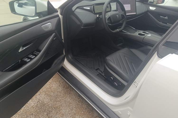 Used Deepal SL03 2023 200Max Range-Extended Version Driver Seat