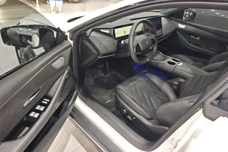 Used Deepal SL03 2023 200Max Range-Extended Version Driver Seat