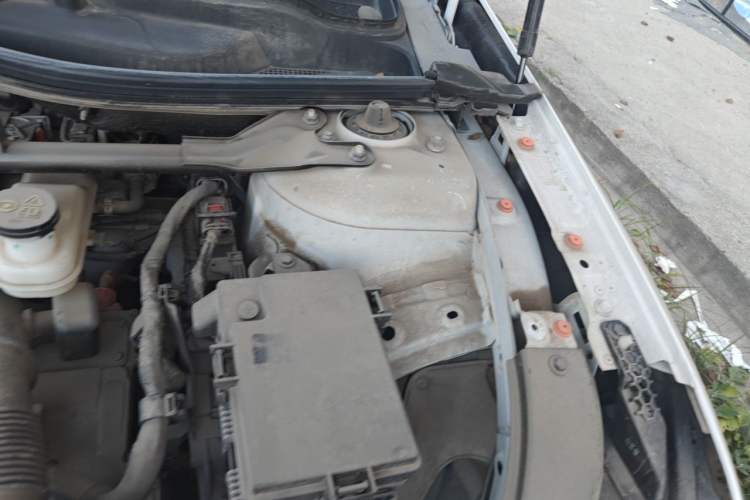 Used Deepal SL03 2023 200Max Range-Extended Version Engine Bay Left