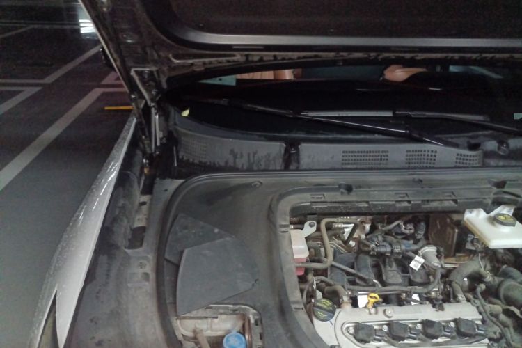 Used Deepal SL03 2023 200Max Range-Extended Version Engine Bay Right