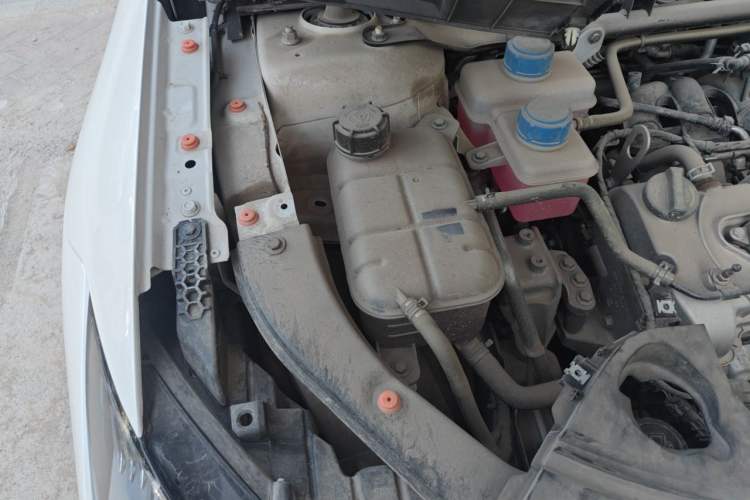Used Deepal SL03 2023 200Max Range-Extended Version Engine Bay Right