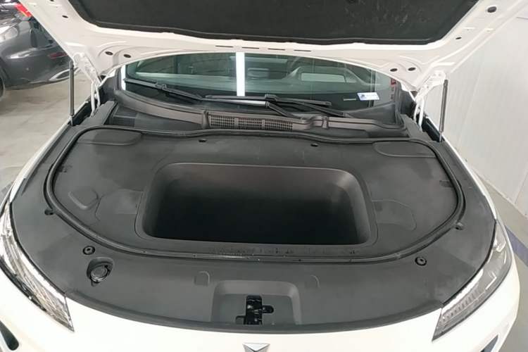 Used Deepal SL03 2023 SL03i 515MAX Pure Electric Version Engine Bay