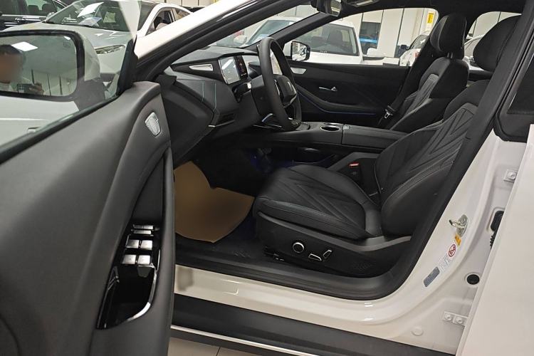 Used Deepal SL03 2023 200Max Range-Extended Version Interior 3