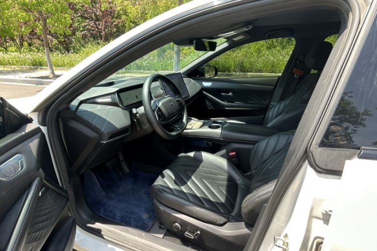 Used Deepal SL03 2023 200Max Range-Extended Version Interior 8