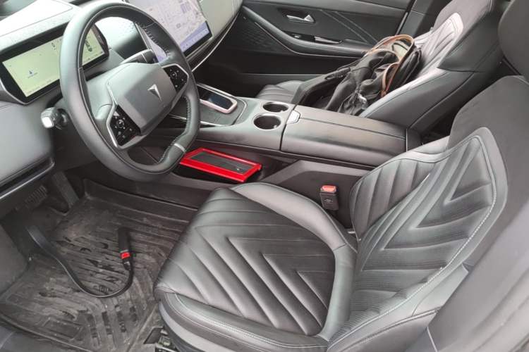 Used Deepal SL03 2023 200Max Range-Extended Version Left Front Seat
