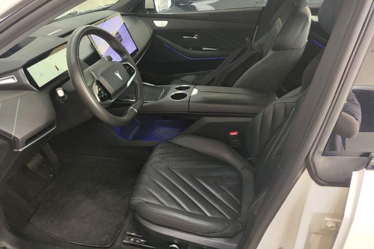 Used Deepal SL03 2023 200Max Range-Extended Version Left Front Seat