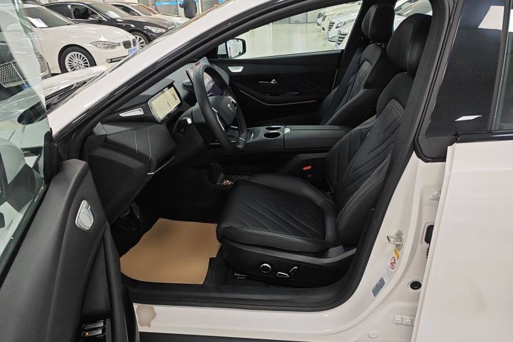 Used Deepal SL03 2023 200Max Range-Extended Version Left Front Seat