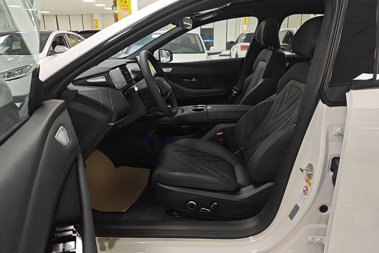 Used Deepal SL03 2023 200Max Range-Extended Version Left Front Seat