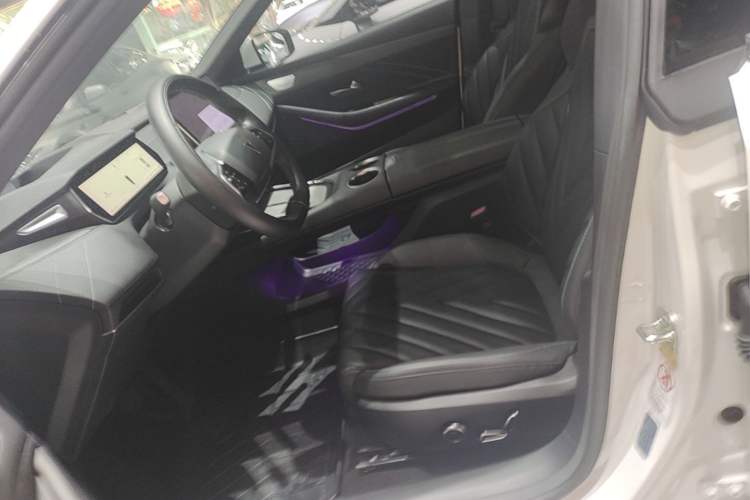 Used Deepal SL03 2023 200Max Range-Extended Version Left Front Seat