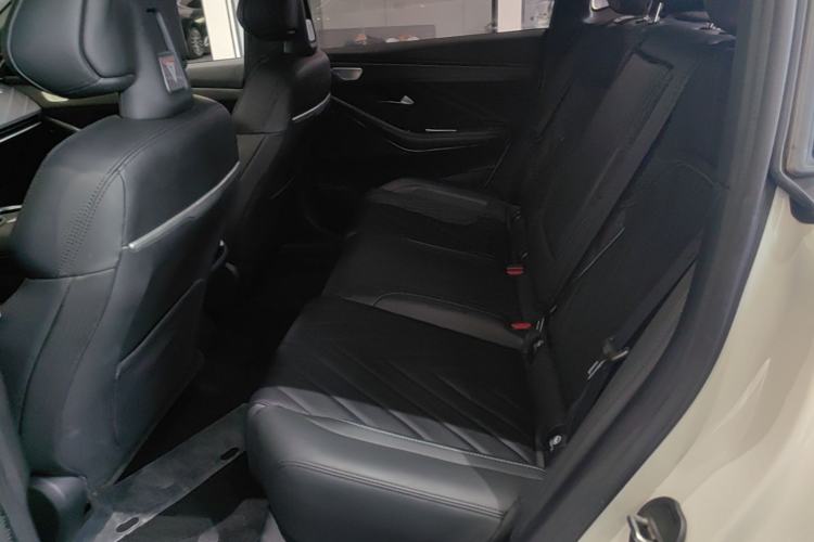 Used Deepal SL03 2023 515MAX Pure Electric Version Left Rear Seat