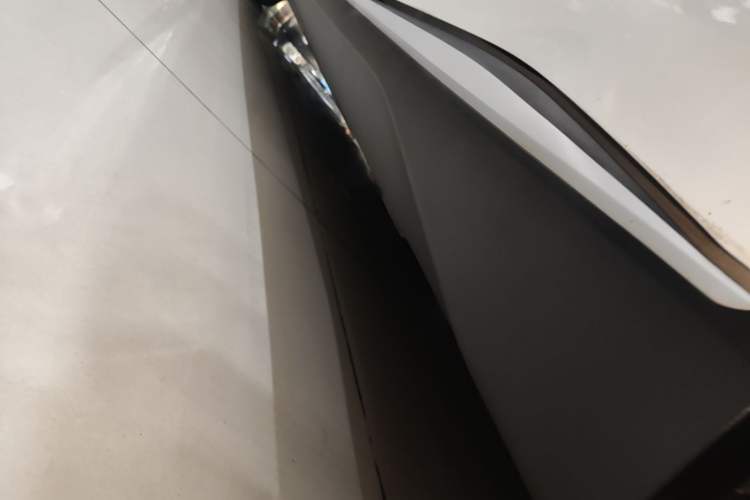 Used Deepal SL03 2023 200Max Range-Extended Version Left Side Sill